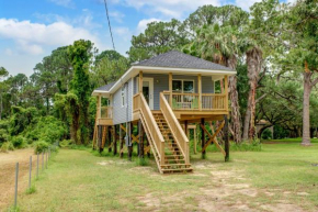 Coconut Cottage - Feel like you are sleeping in a treehouse! Bikes included - close to bike trail home